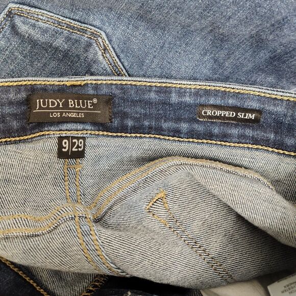 JUDY BLUE Cropped Slim 9 / 29 Women's High Rise Solid Stretch Jeans - Picture 3 of 4